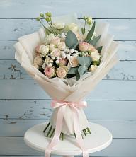 Букет цветов из:  Розы и Лизиантусы в Качалино