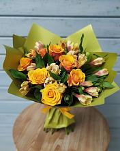 Букет цветов из:  Альстромерии и Розы в Качалино