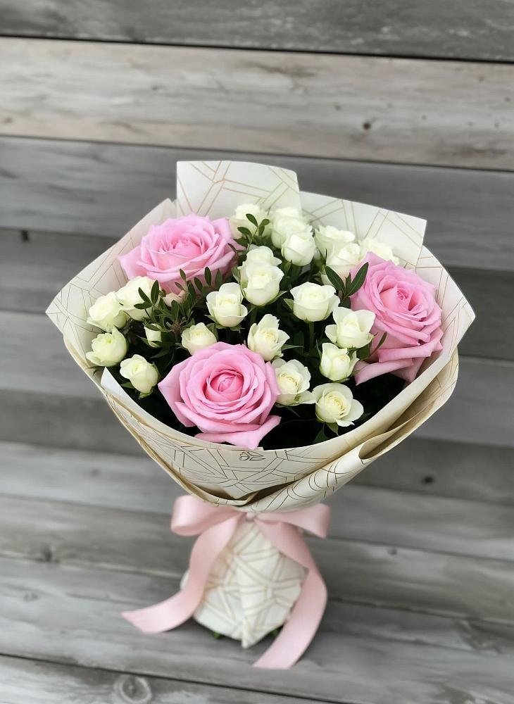 Букет цветов из: Розы в Качалино