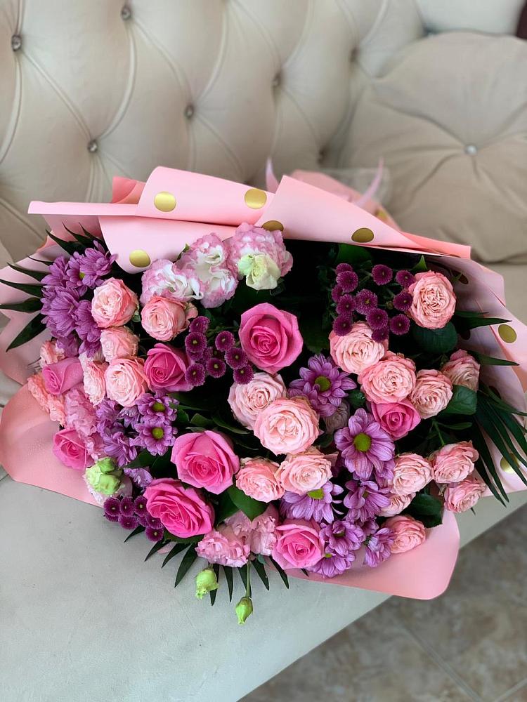 Букет цветов из: Хризантемы, Розы и Лизиантусы в Качалино