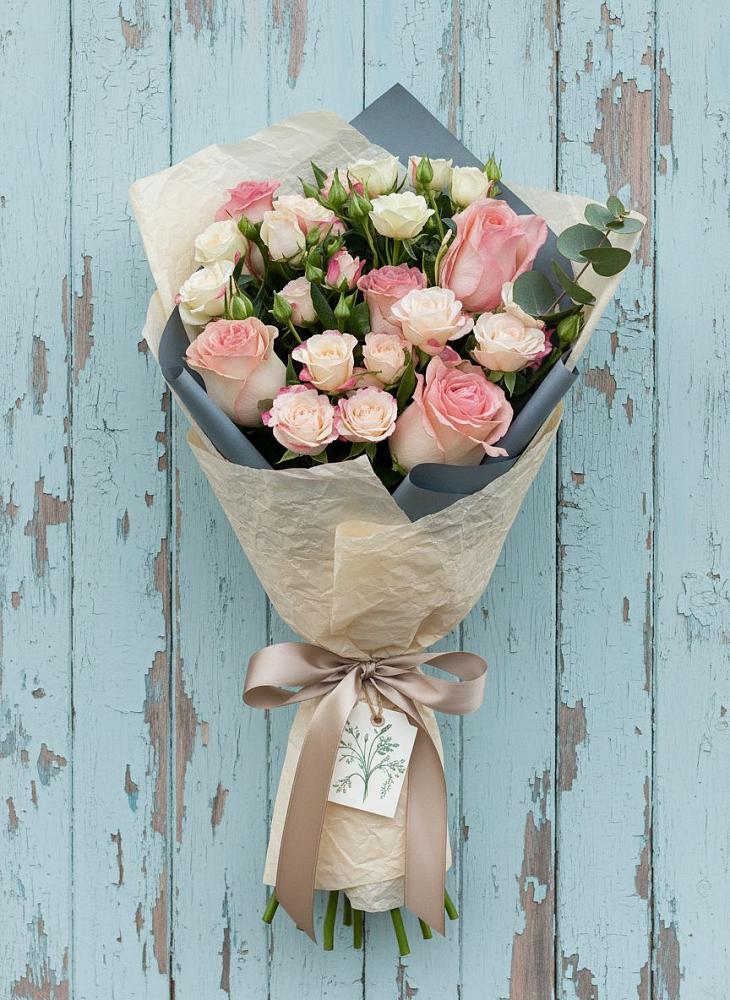 Букет цветов из: Розы в Качалино