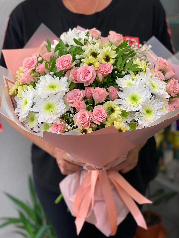Букет цветов из: Розы и Хризантемы в Качалино