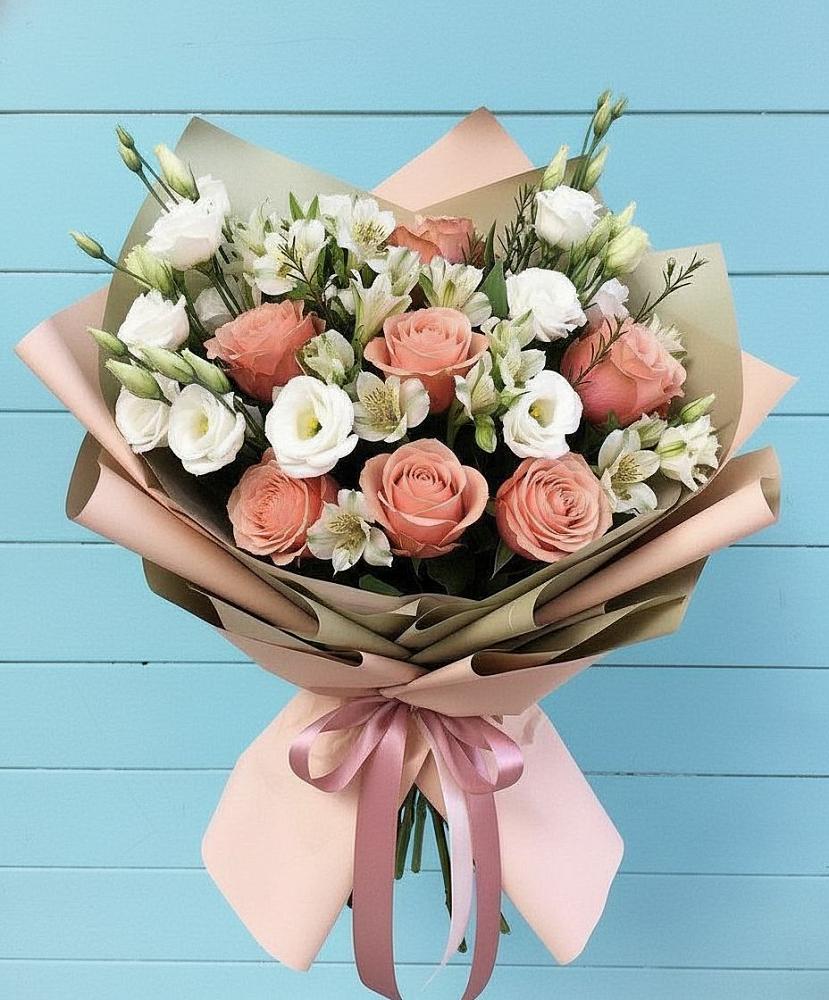 Букет цветов из: Розы, Альстромерии и Лизиантусы в Качалино