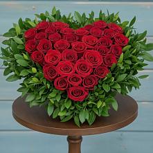 Цветочная композиция из Розы в виде сердца в Качалино