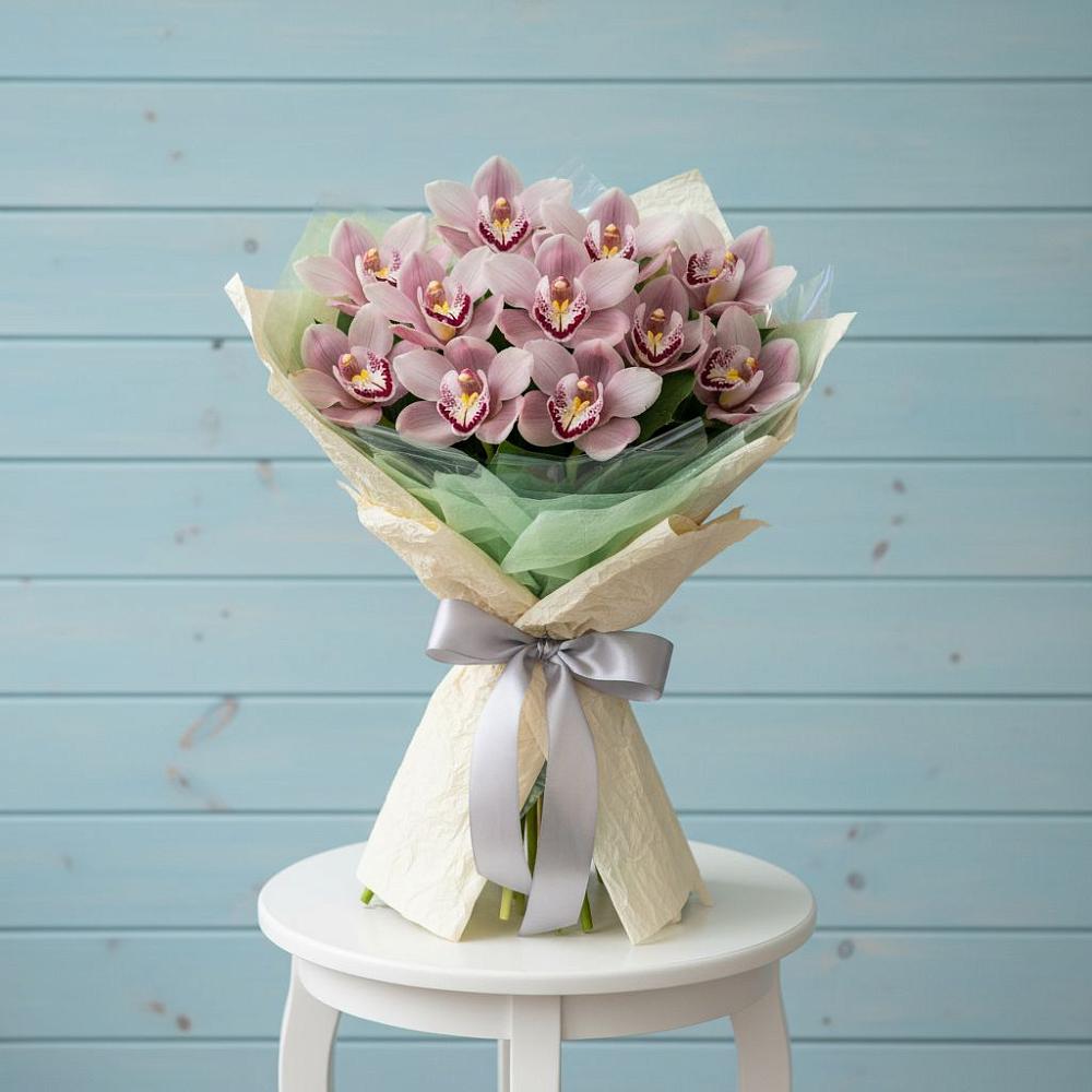 Букет цветов из: Орхидеи и Розы в Качалино