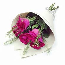 Букет цветов из:  Розы в Качалино