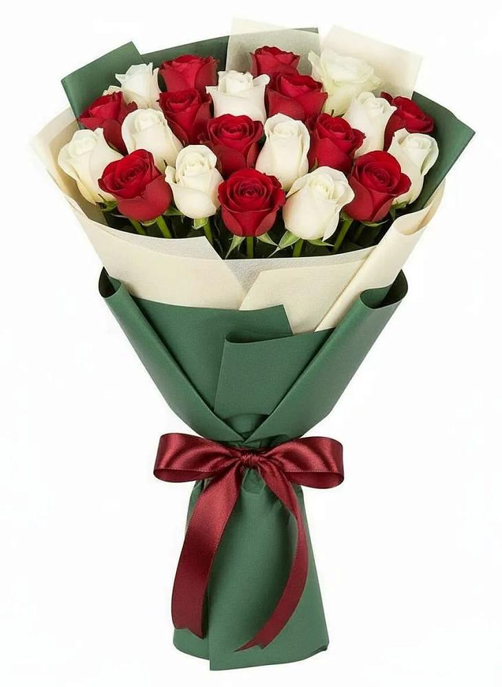 Букет Микс из красных и белых роз в Качалино