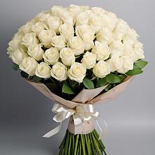 Букет 101 беля роза Белоснежка в Качалино