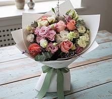 Букет цветов из:  Розы, Лизиантусы и Гвоздики в Качалино