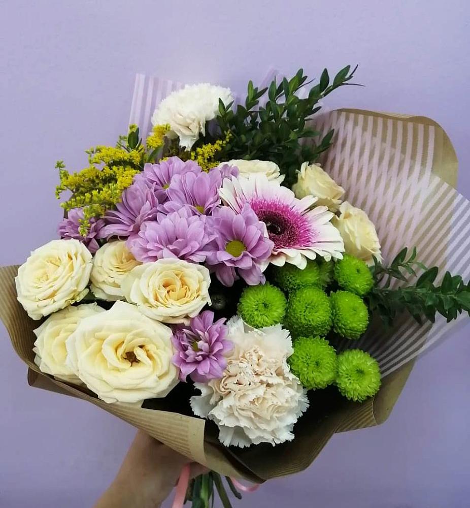 Букет цветов из: Хризантемы, Розы, Гвоздики и Герберы в Качалино