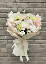 Букет цветов из:  Гвоздики, Розы, Лизиантусы и Хризантемы в Качалино