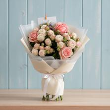 Букет цветов из:  Розы в Качалино