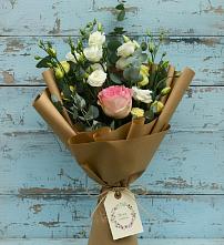 Букет цветов из:  Розы и Лизиантусы #REPLACE_PRED# Качалино